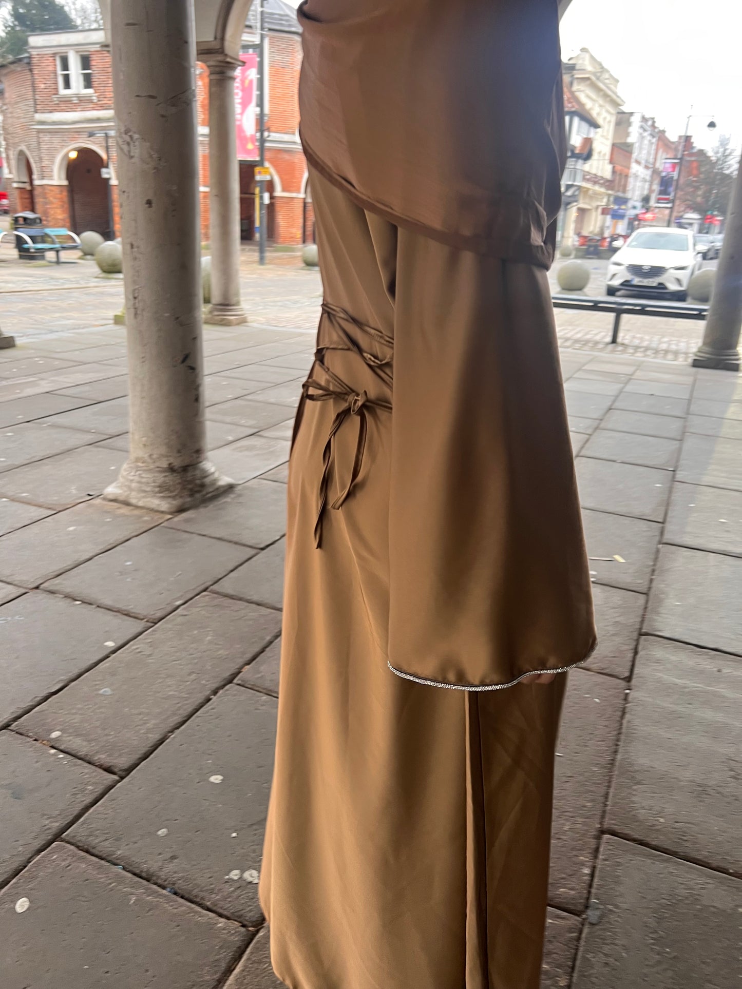 Zara abaya