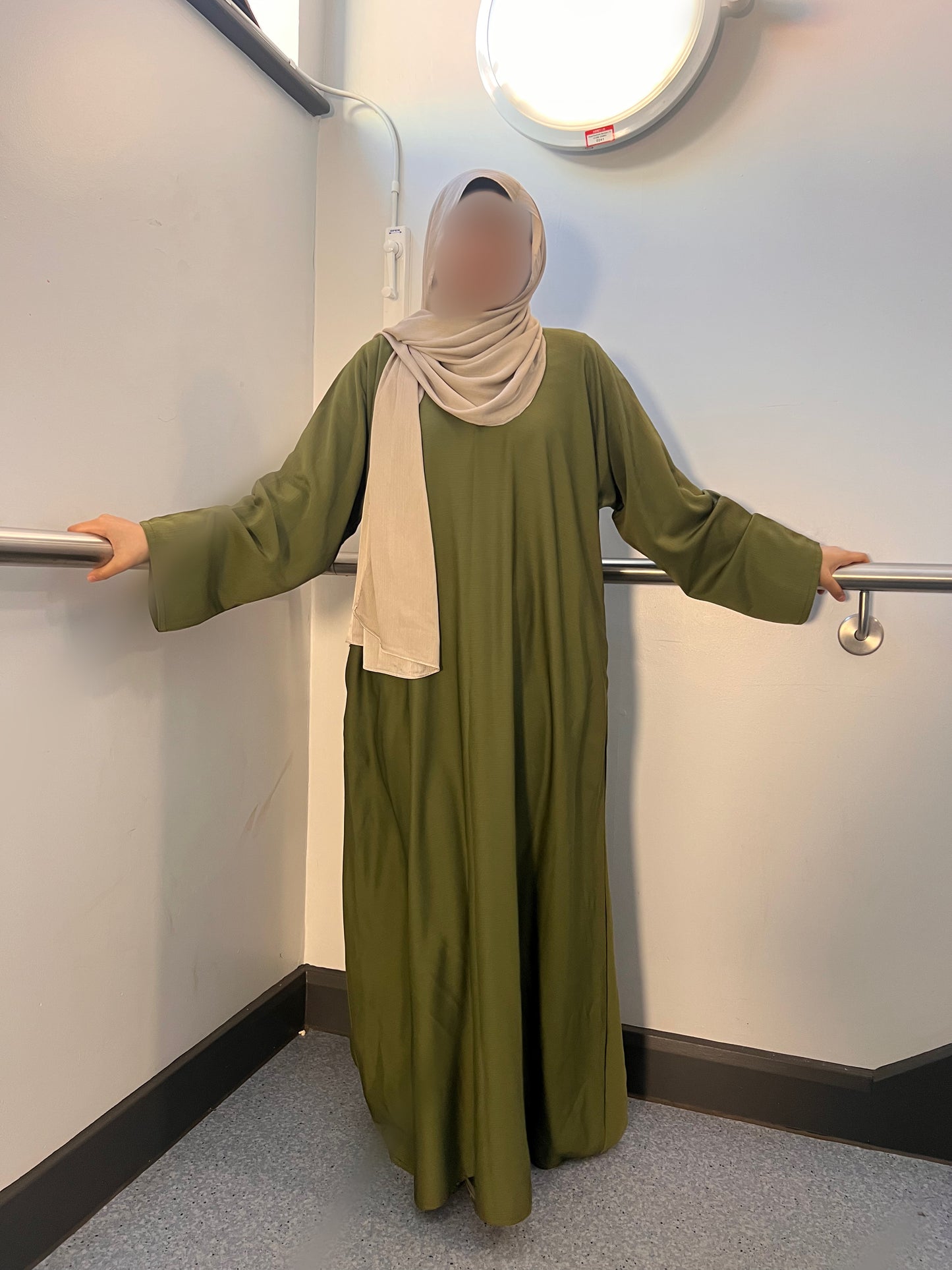 Fatima abaya